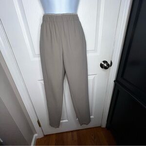 Lafayette 148 Women’s Size P 0 2 Gray Pull On Trouser Dress Pant Straight Leg XS